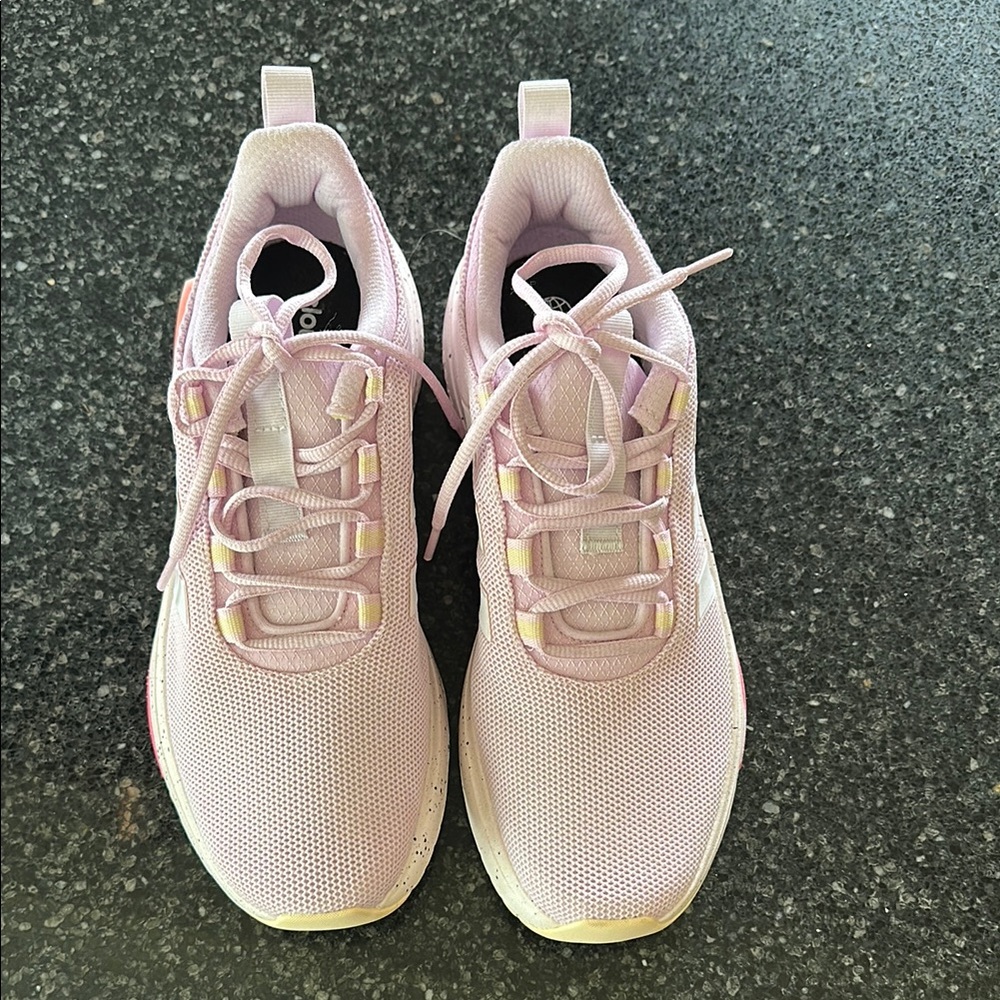 Adidas Racer Tr23 Lace Up Sneakers size 9.5 in Orchid Fusion/Almost Pink